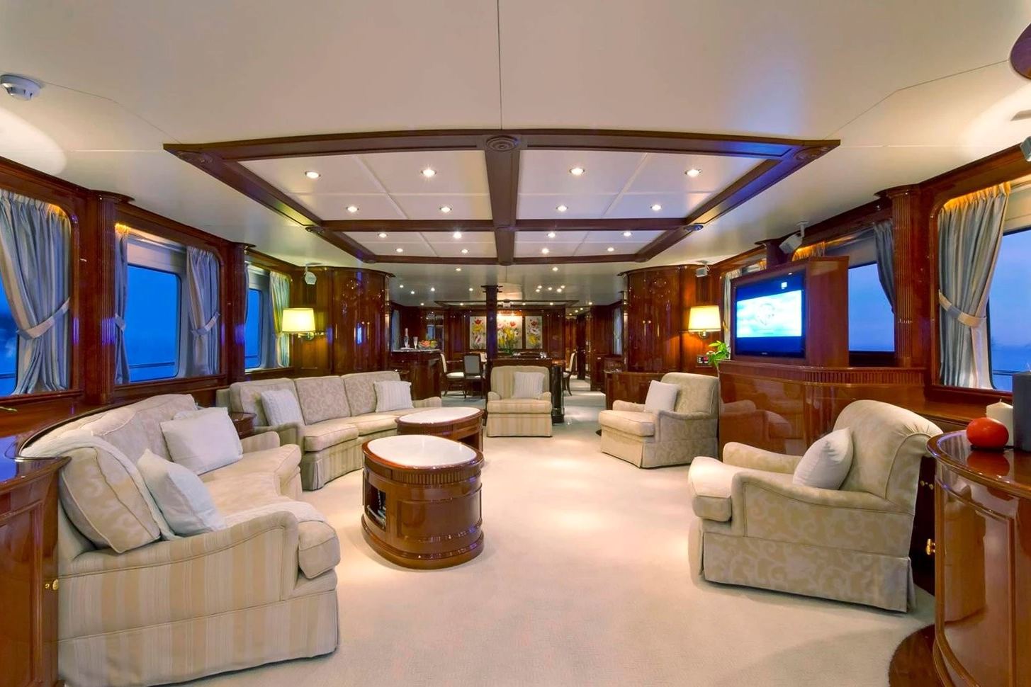 Benetti Gallus: view 14