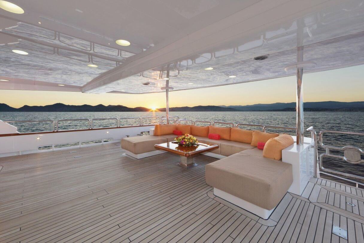 Benetti Code 8: view 3
