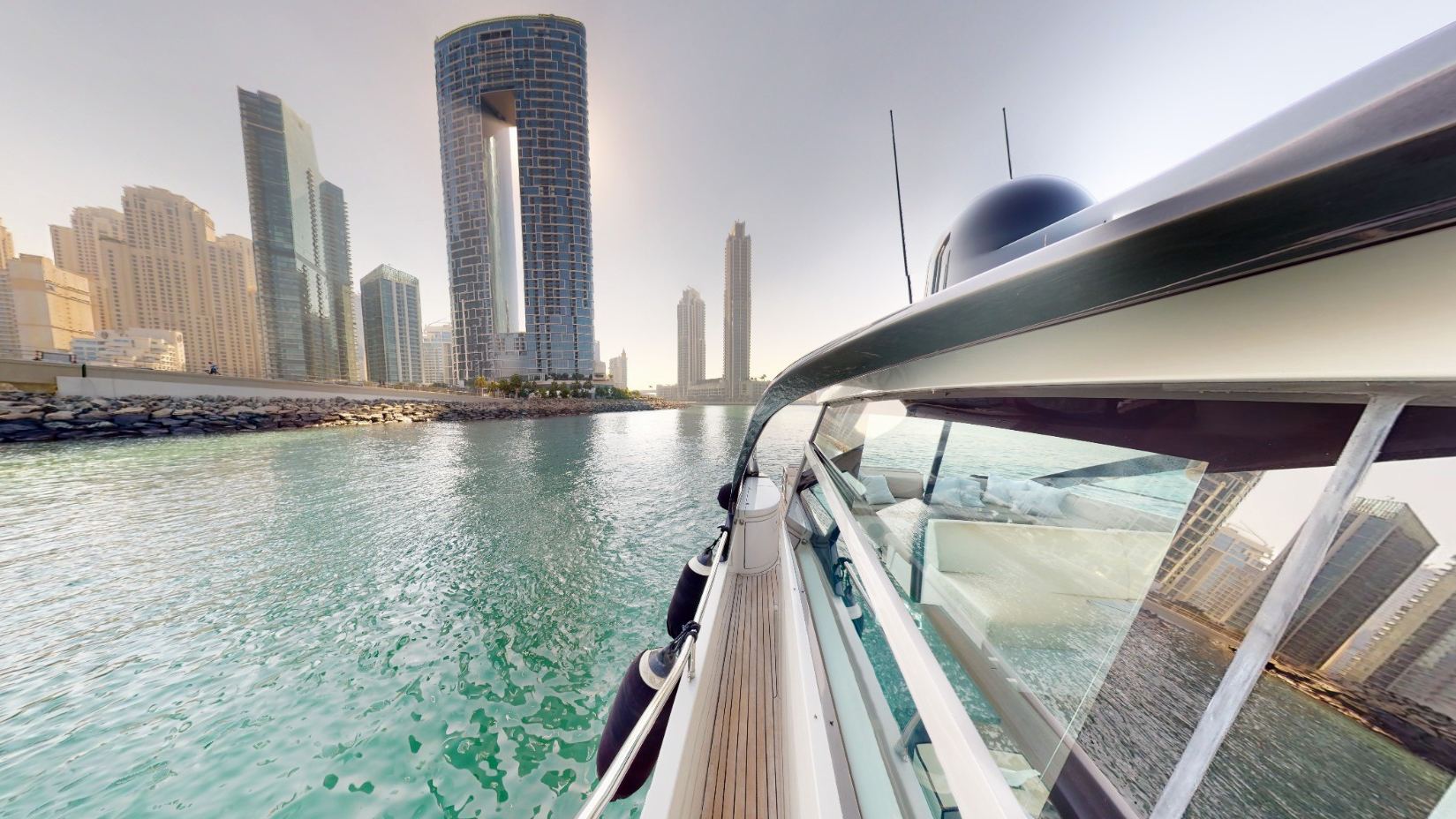 Pershing 5X Pearl White: view 5