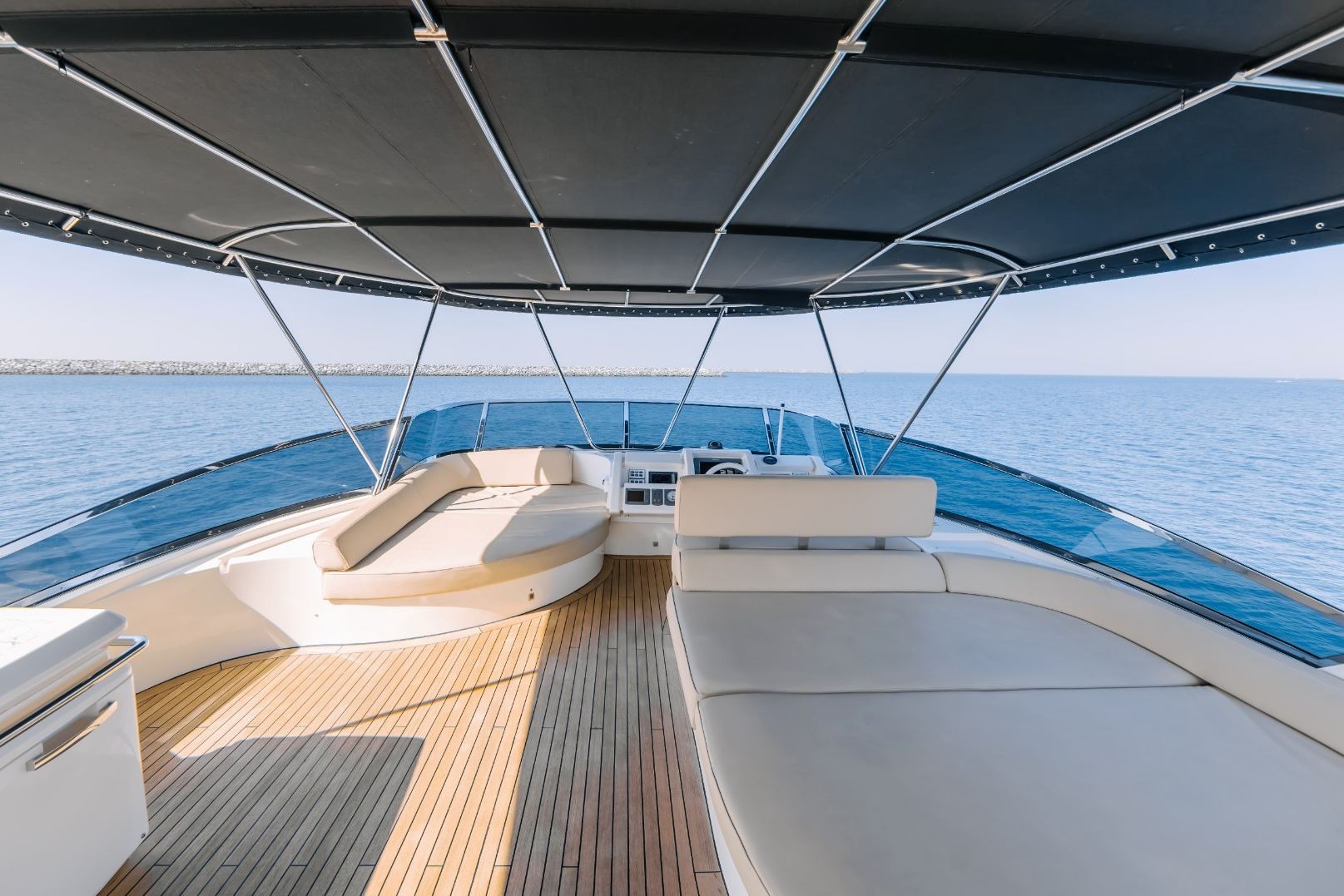 Azimut Viktoria: view 11