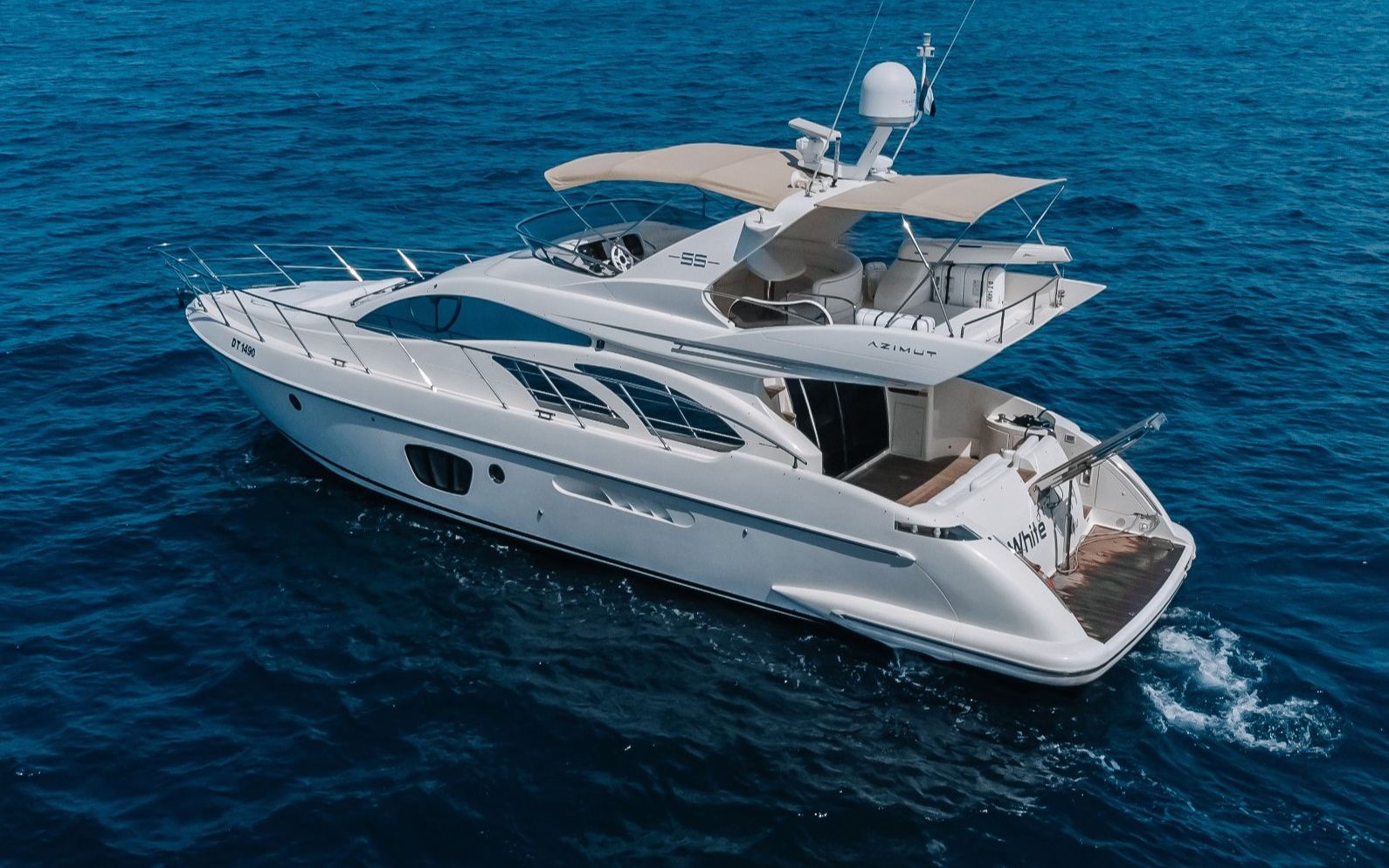 Azimut White Pearl (55 ft)