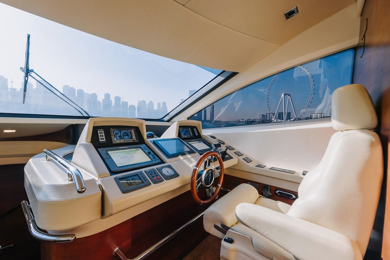 Azimut Viktoria: view 7