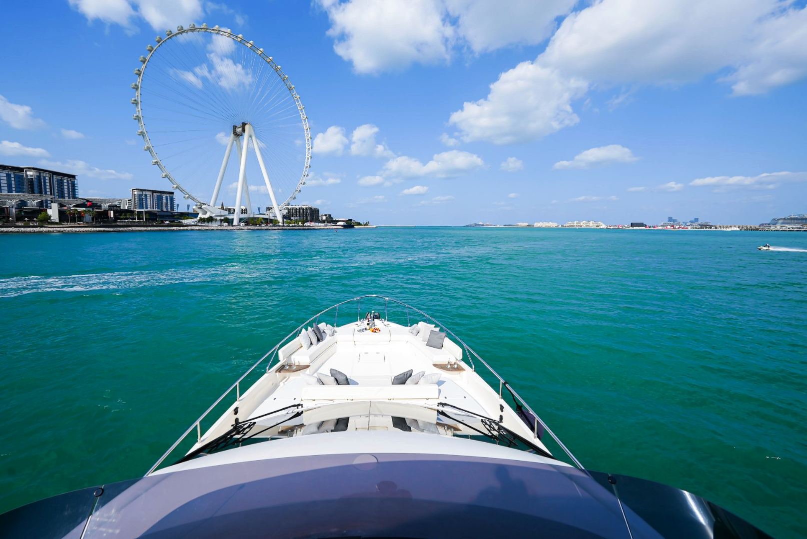 Ferretti 67 ft: view 9
