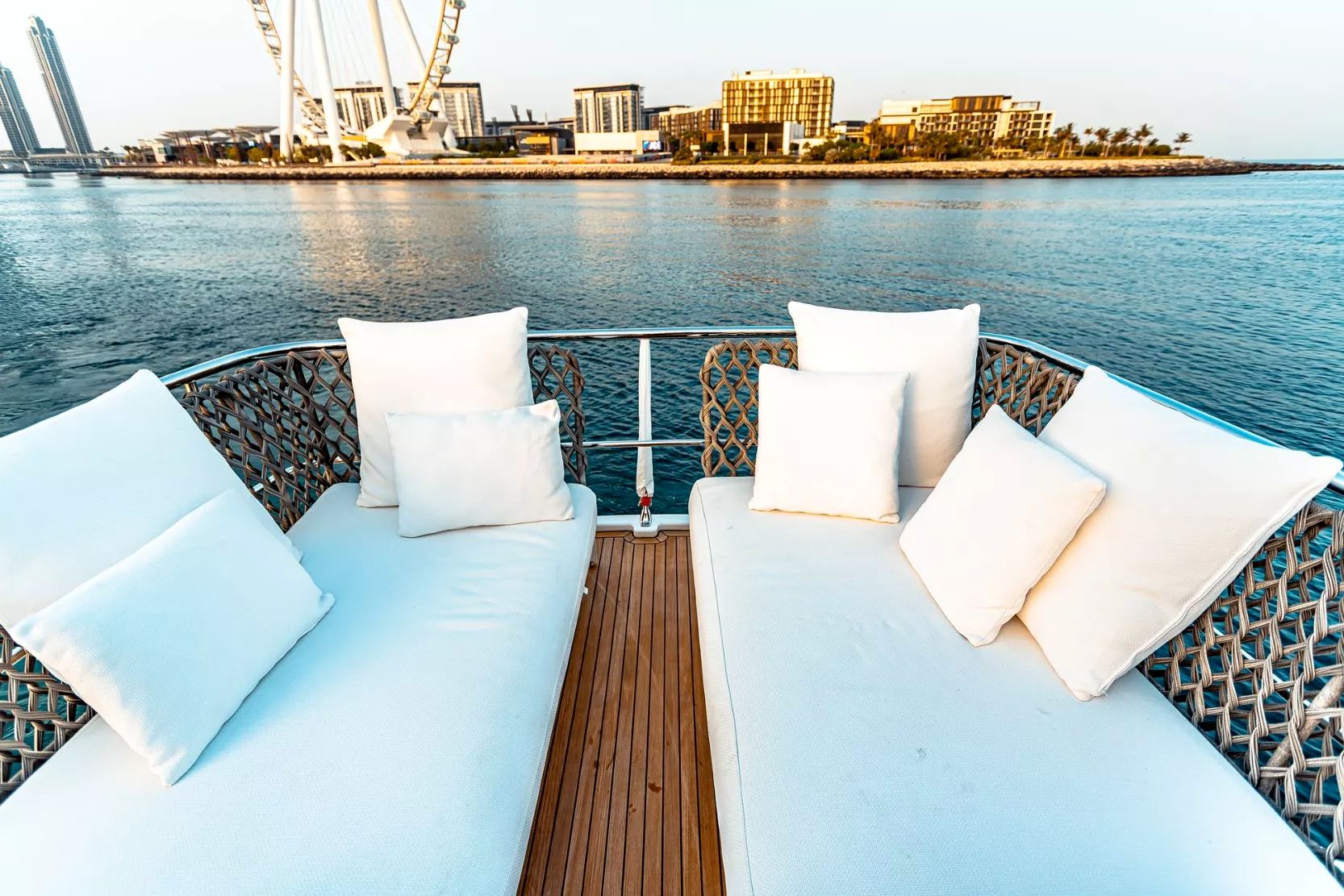 Azimut Magellano 66 ft: view 10