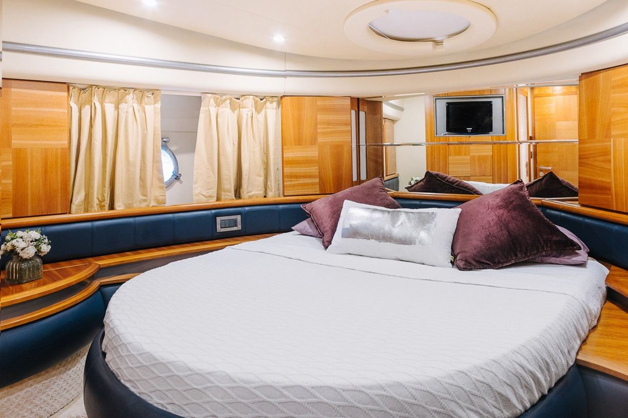 Azimut Monica: view 5