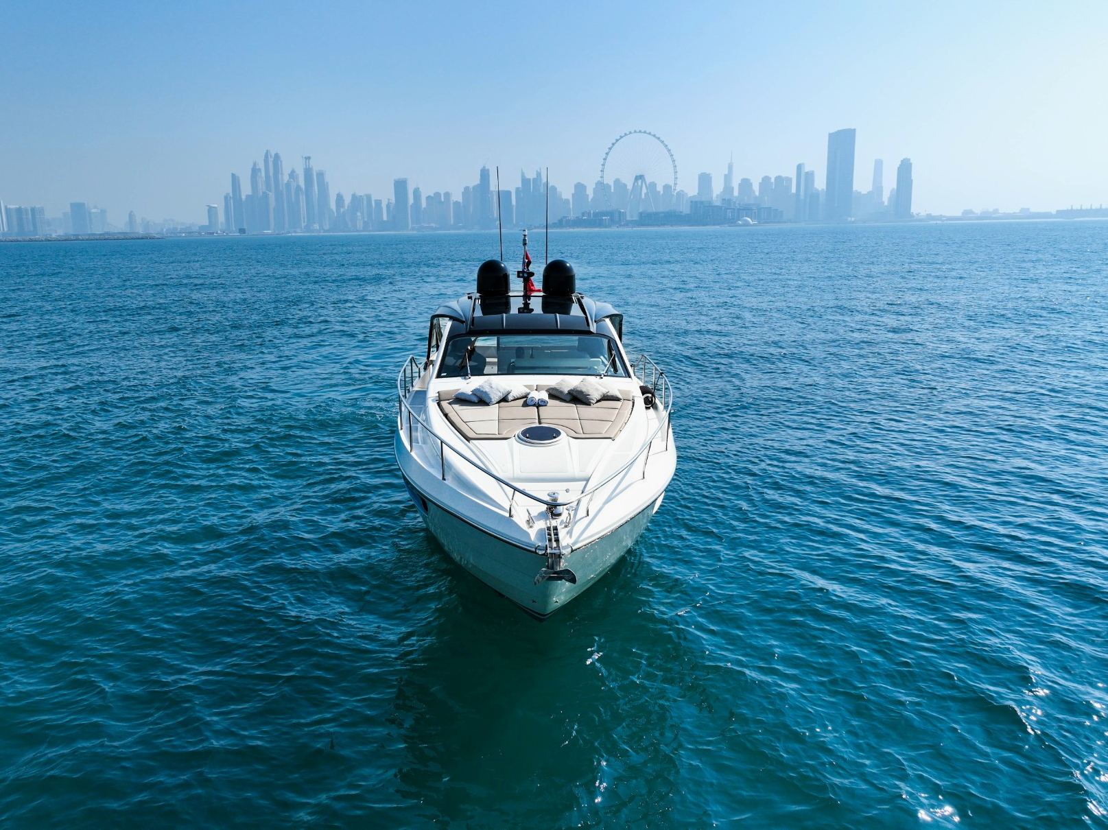 Pershing 5X Pearl White: view 15
