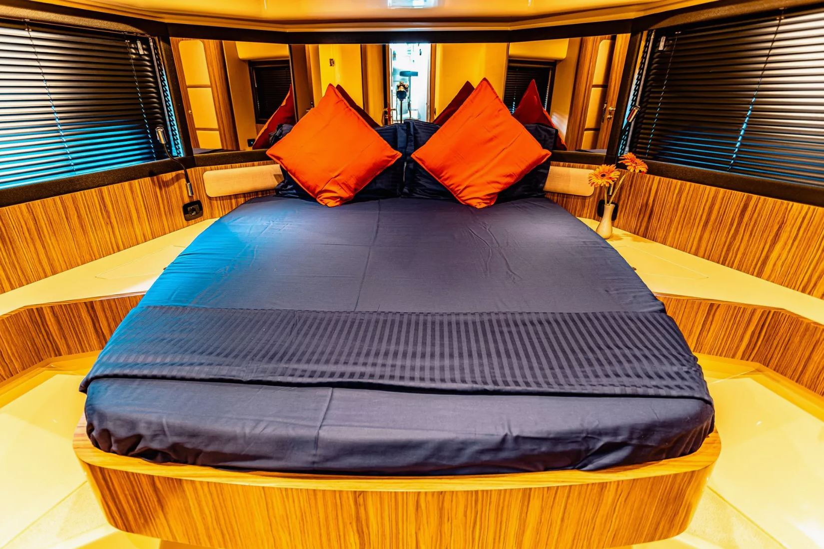 Azimut Magellano 43 ft: view 9
