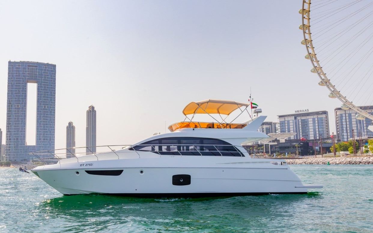 Sky Walker Ace (52 ft)
