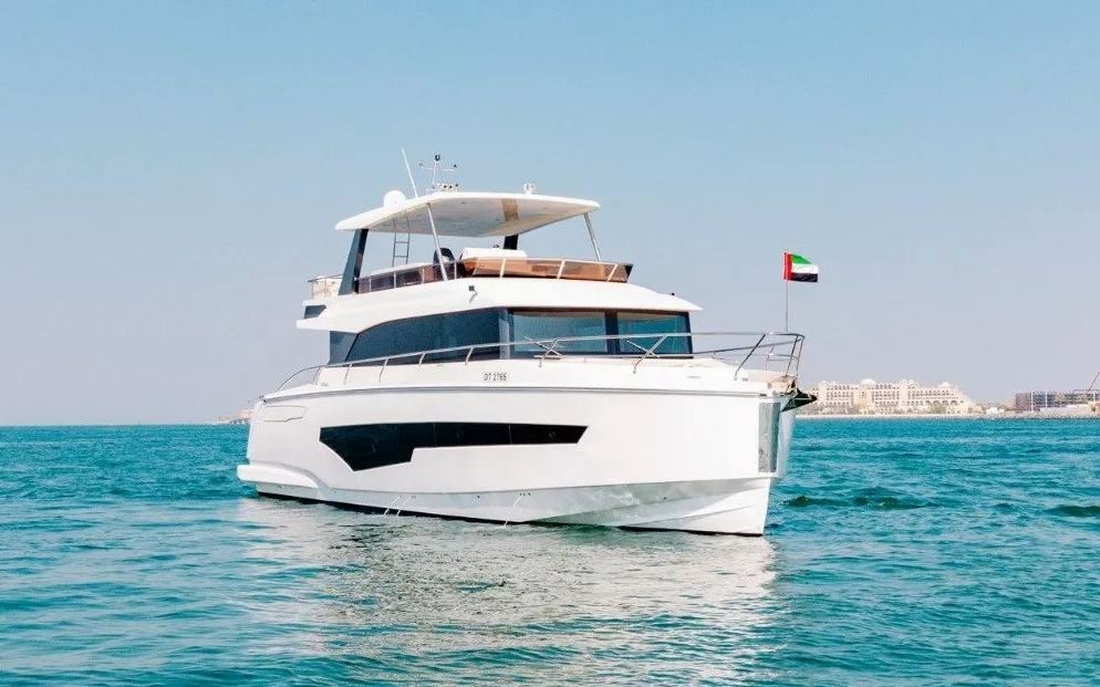 Sky Walker Maka (62 ft)
