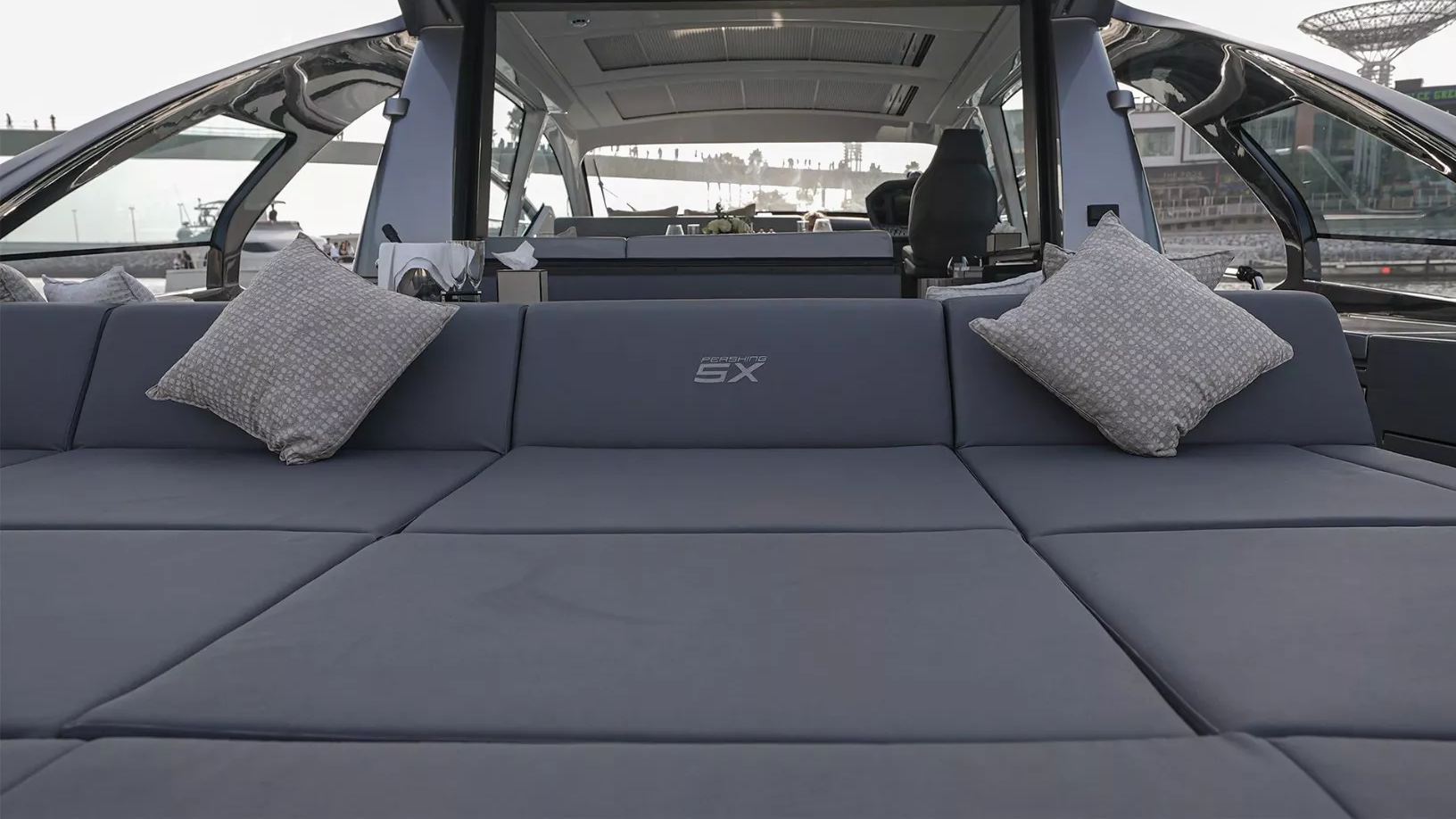 Pershing 5X Shark Grey: view 4