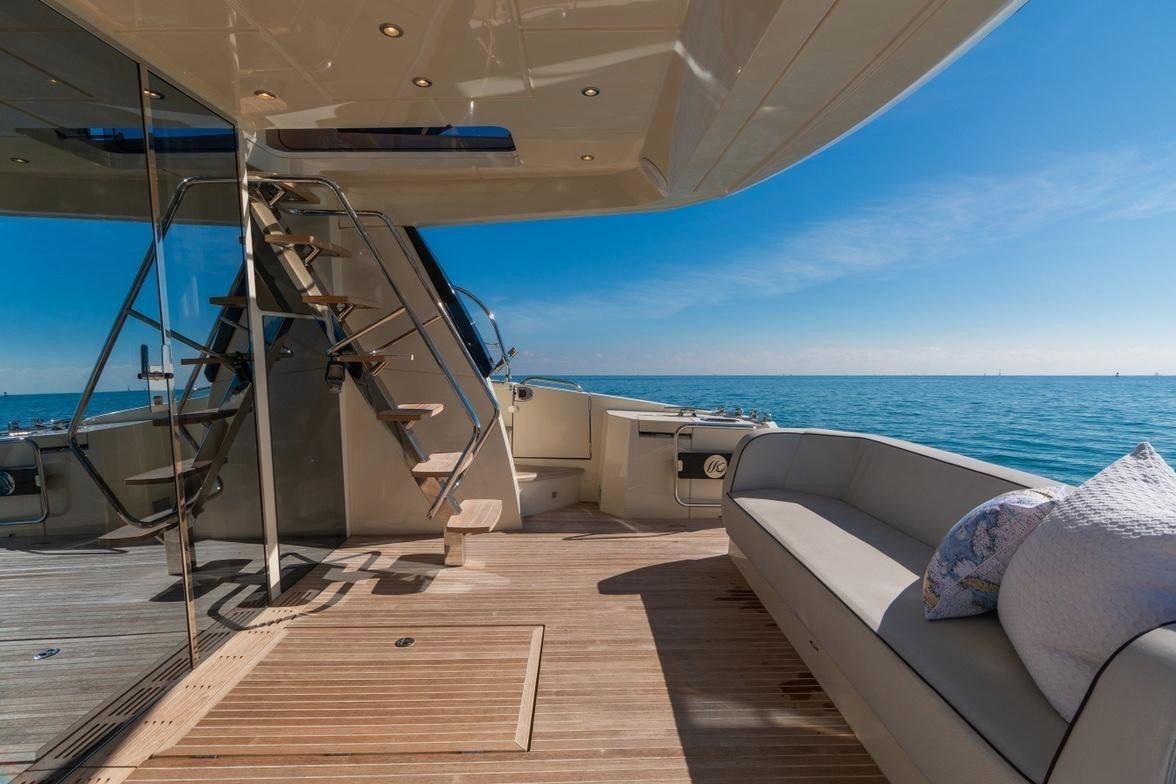 Monte Carlo 6: view 12