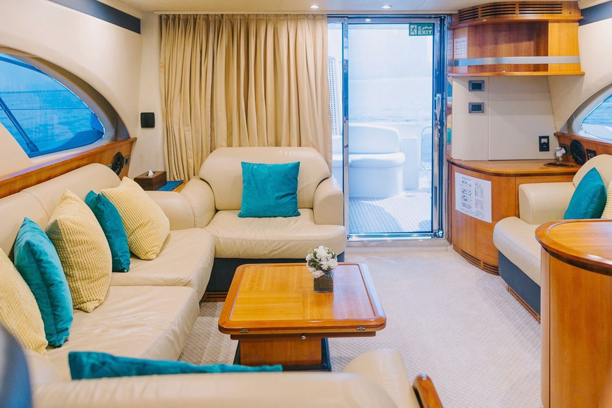 Azimut Monica: view 2