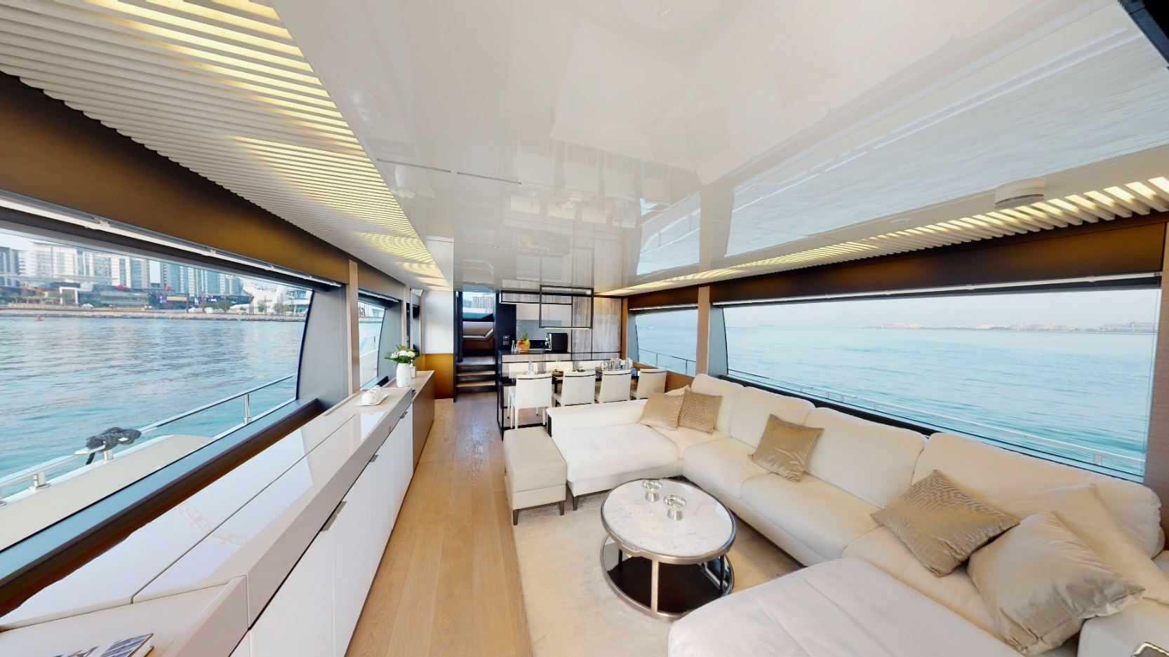 Ferretti 78 ft: view 15