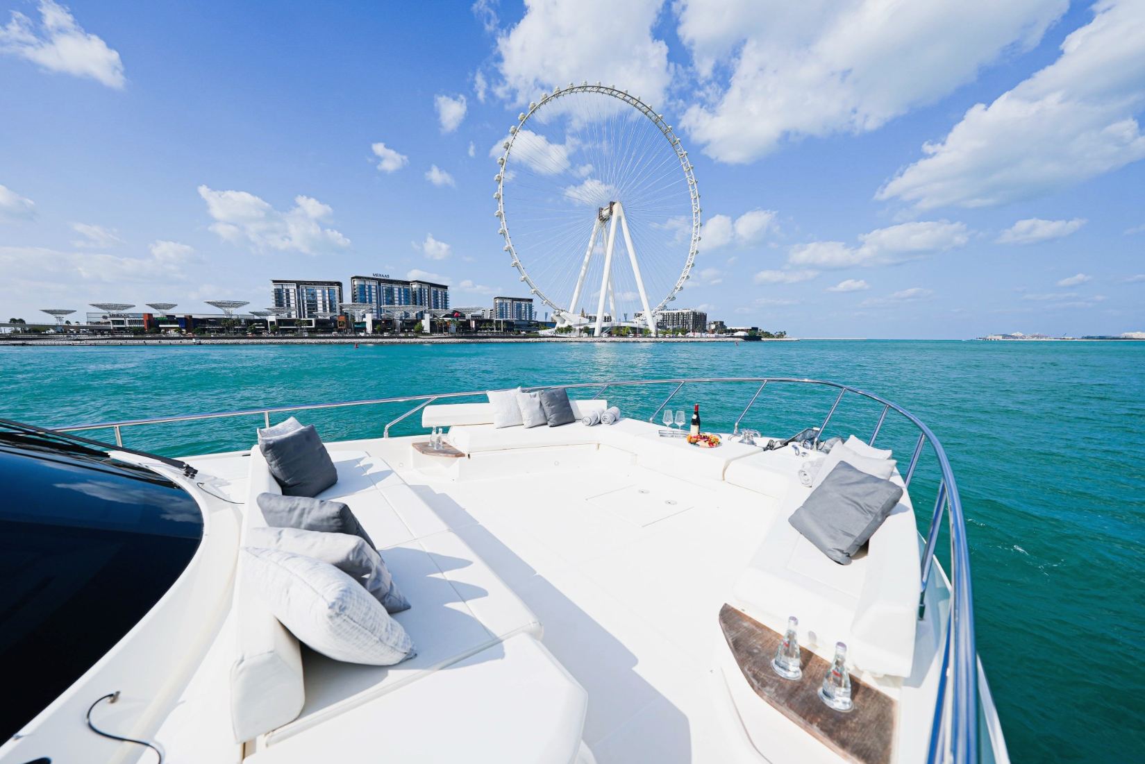 Ferretti 67 ft: view 14