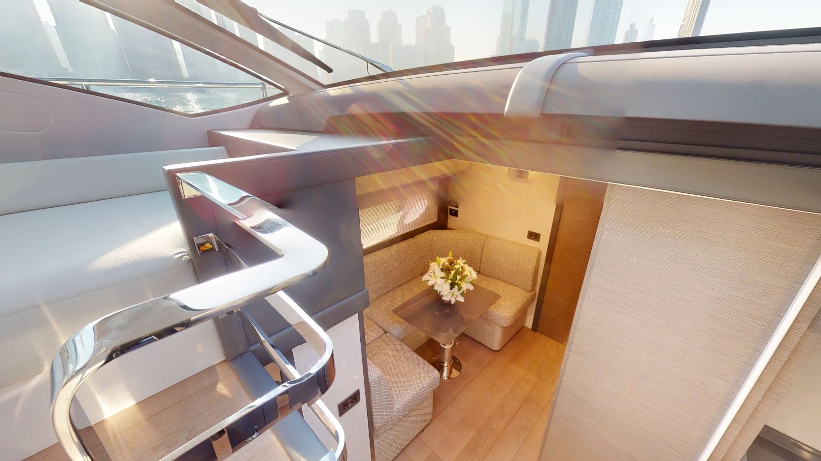 Pershing 5X Pearl White: view 10