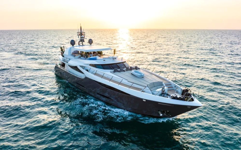 Nedship Khalili (110 ft)