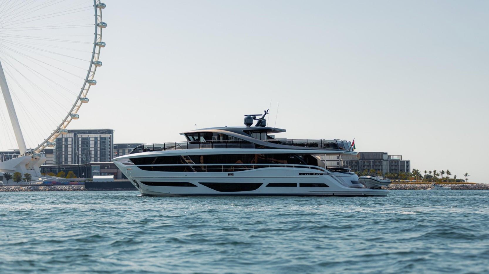 Princess 95X Super-flybridge: view 3