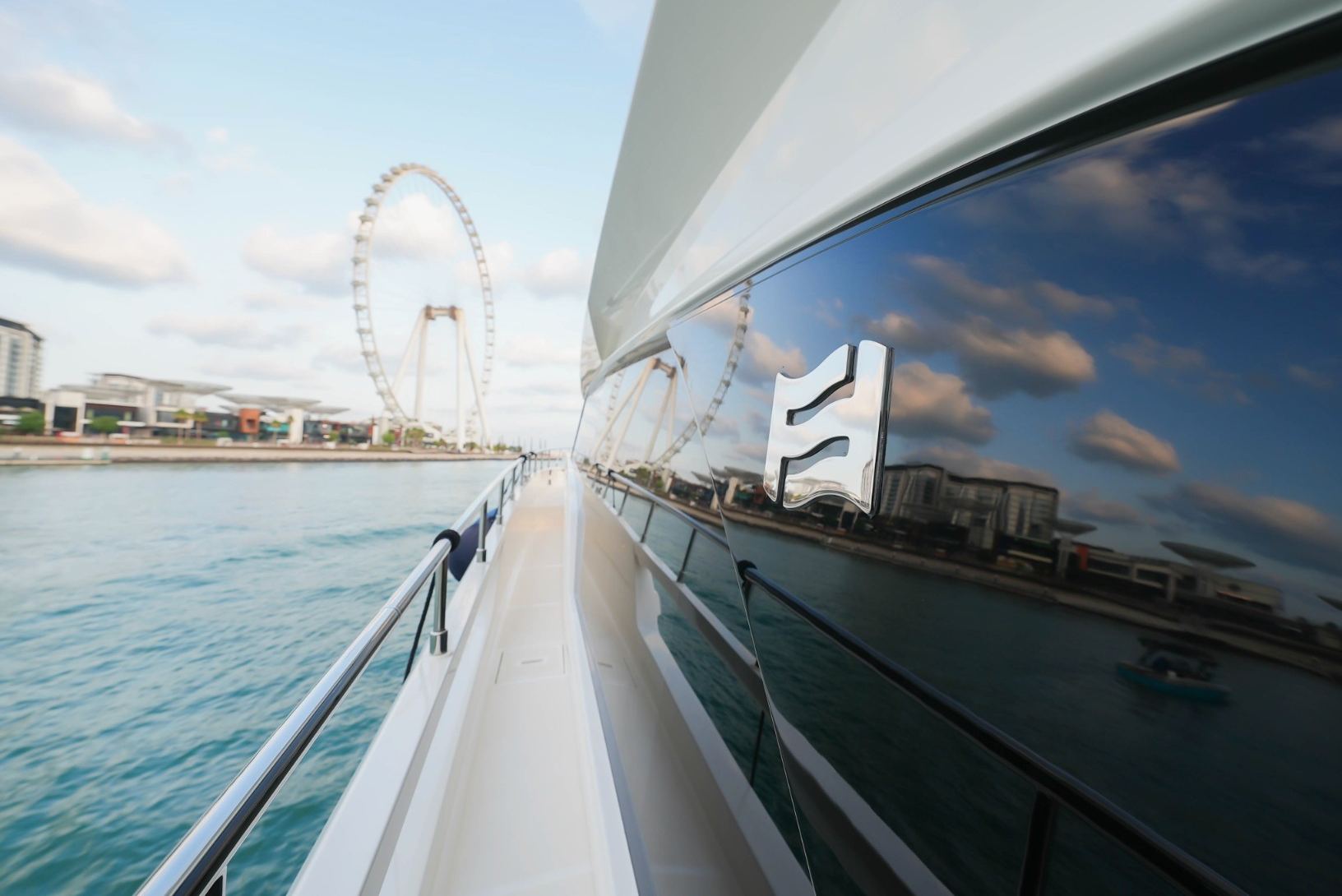 Ferretti 67 ft: view 6