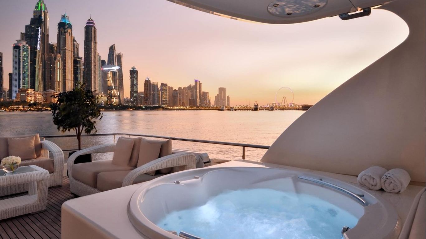 Haigan Jacuzzi: view 3