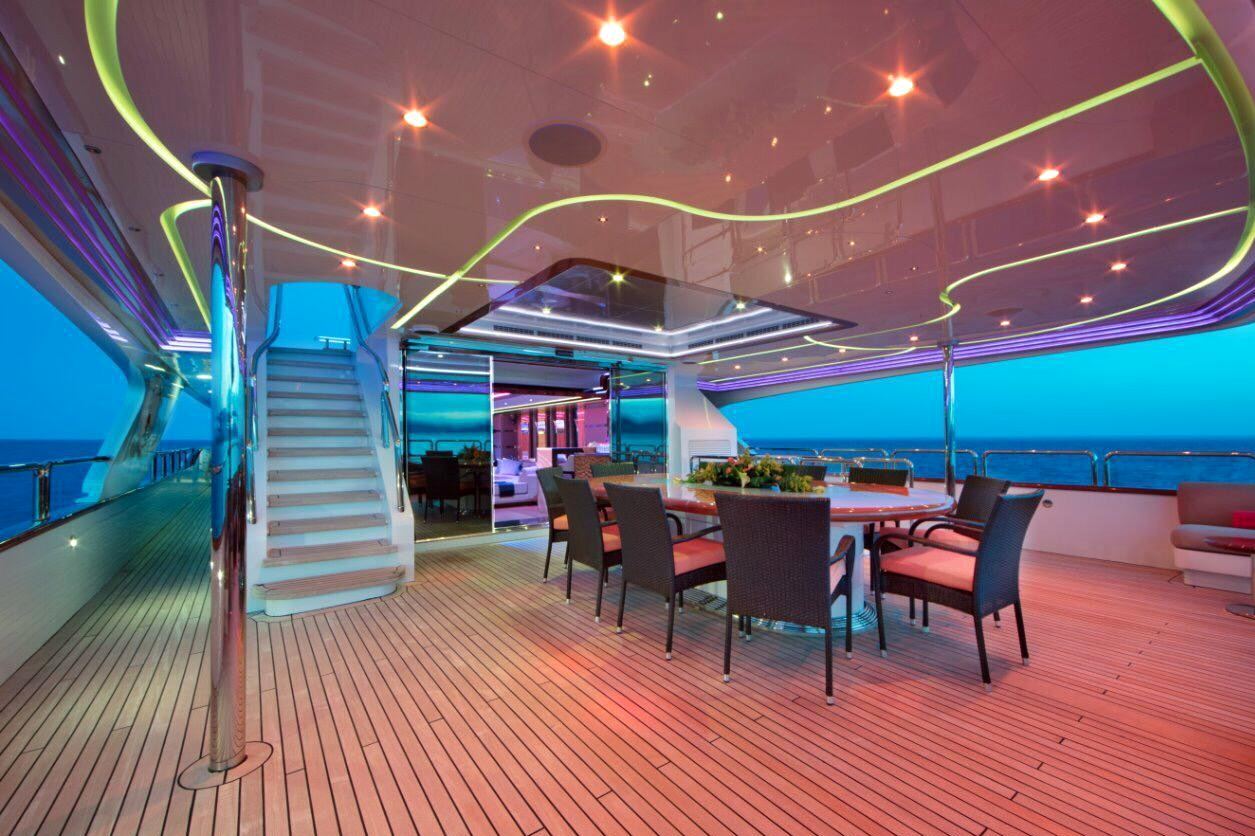Benetti Code 8: view 2