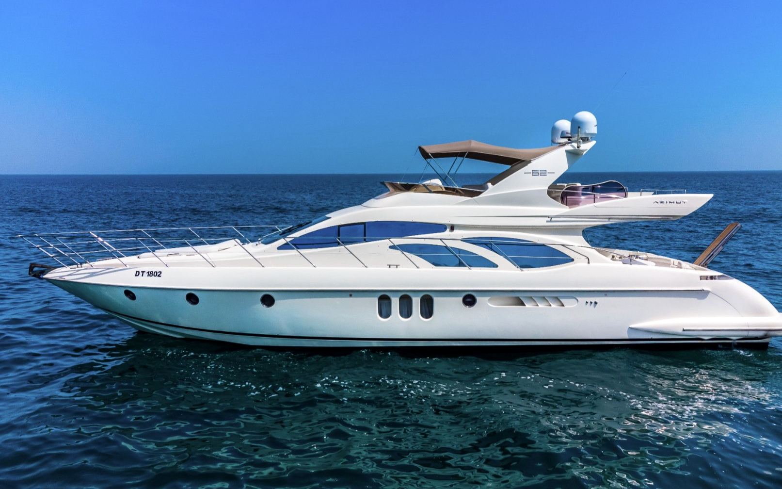 Azimut Lucky Star (62 ft)