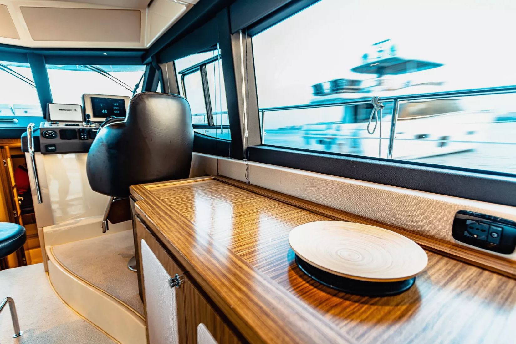 Azimut Magellano 43 ft: view 5
