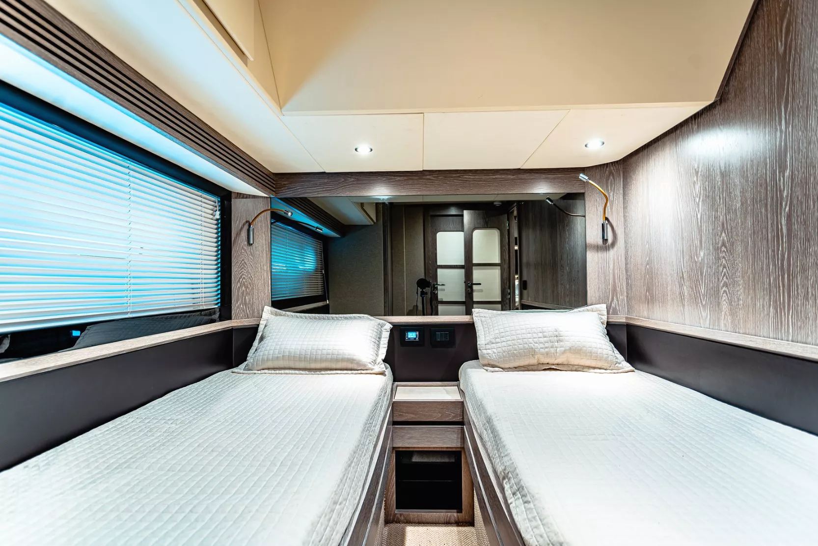 Azimut Magellano 66 ft: view 4