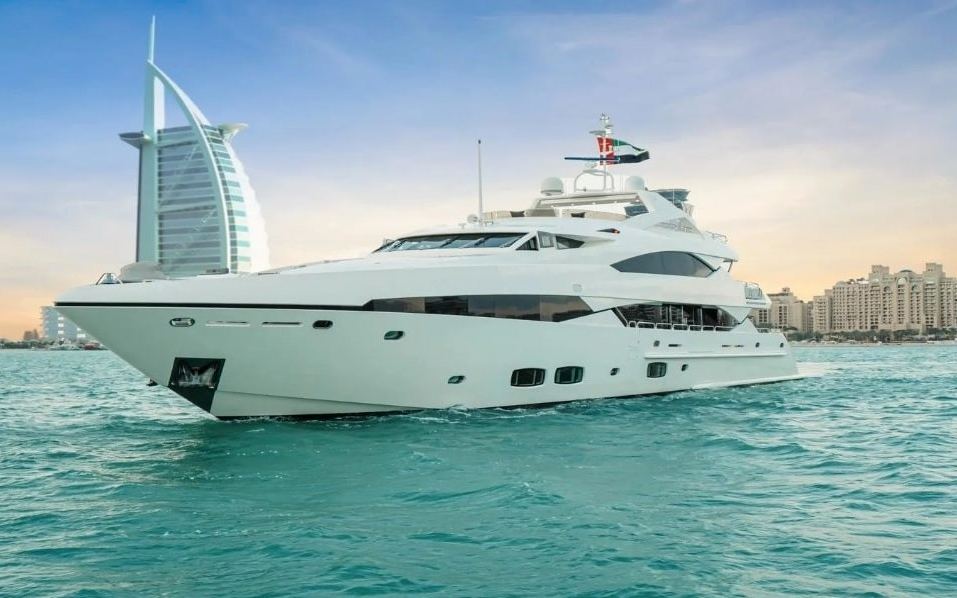 Sunseeker Lucien (131 ft)