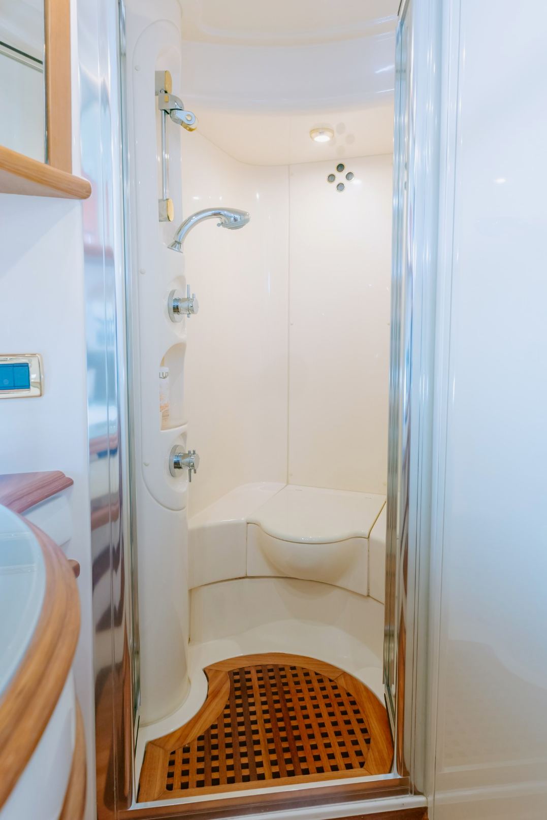 Azimut White Pearl: view 6
