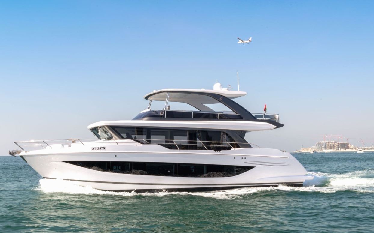 Sky Walker Amie X63 Sport (63 ft)