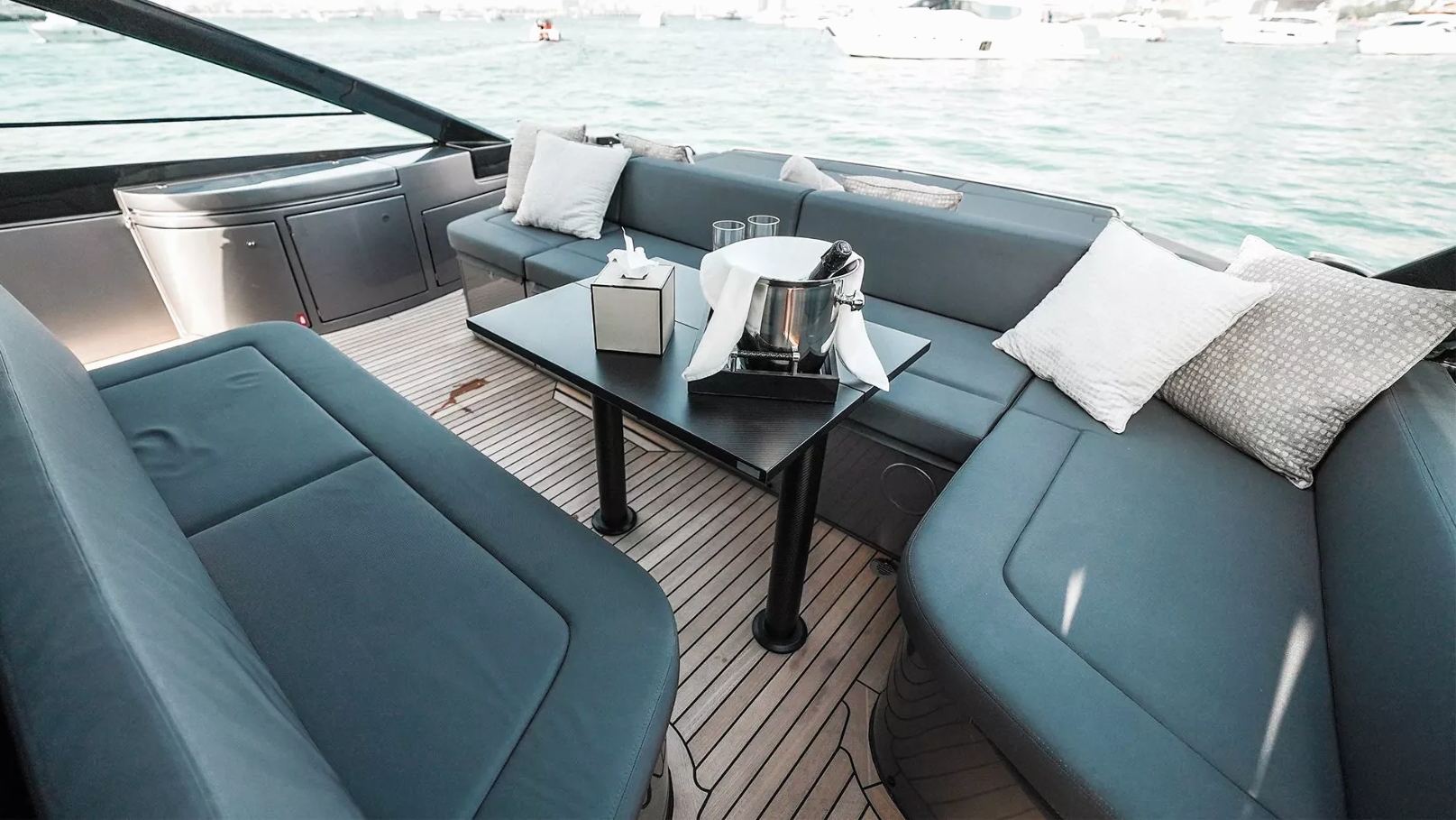 Pershing 5X Shark Grey: view 5