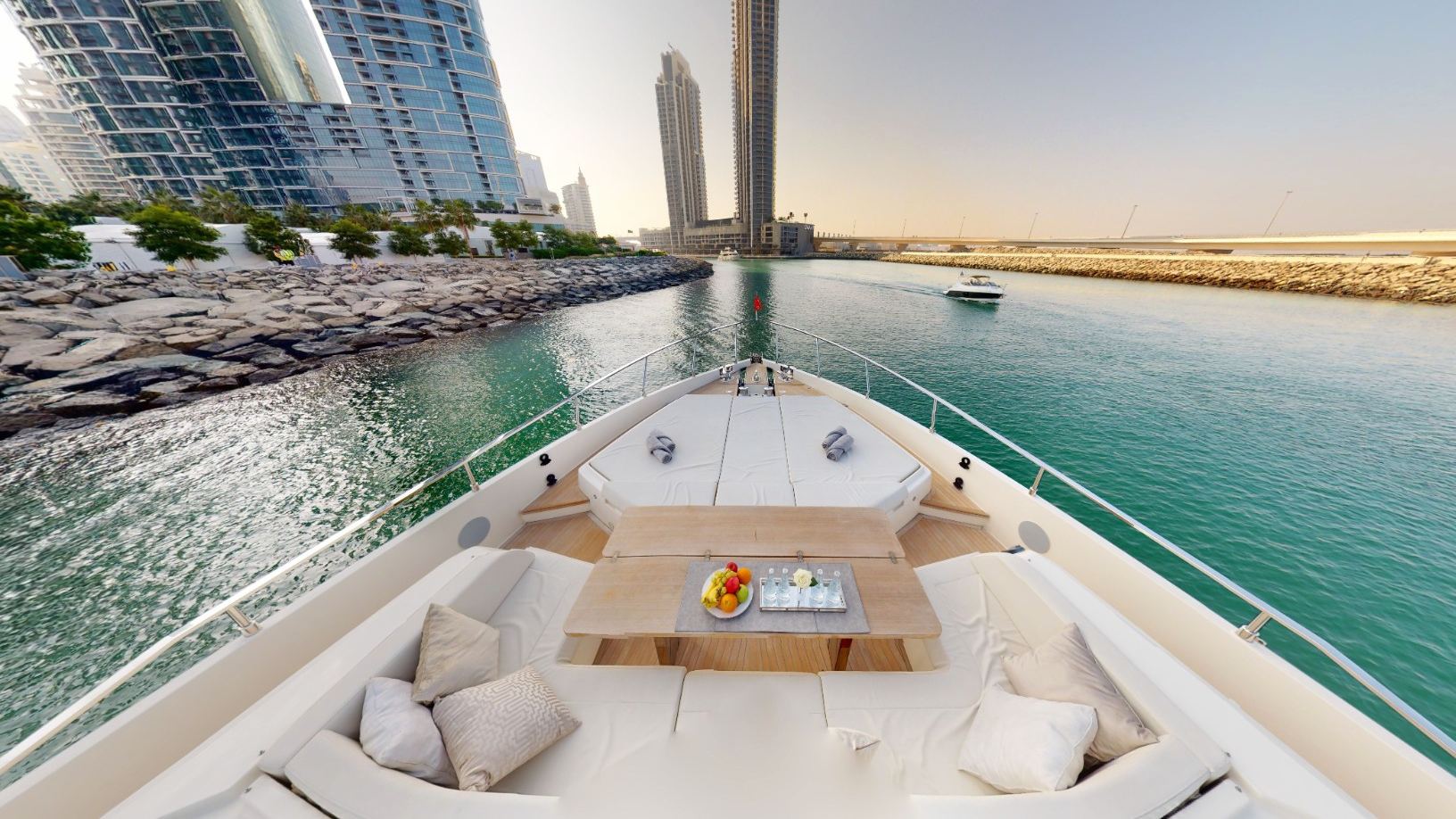 Ferretti 78 ft: view 11