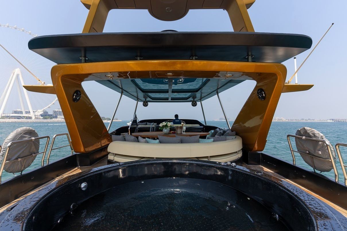 Azimut Anna: view 3
